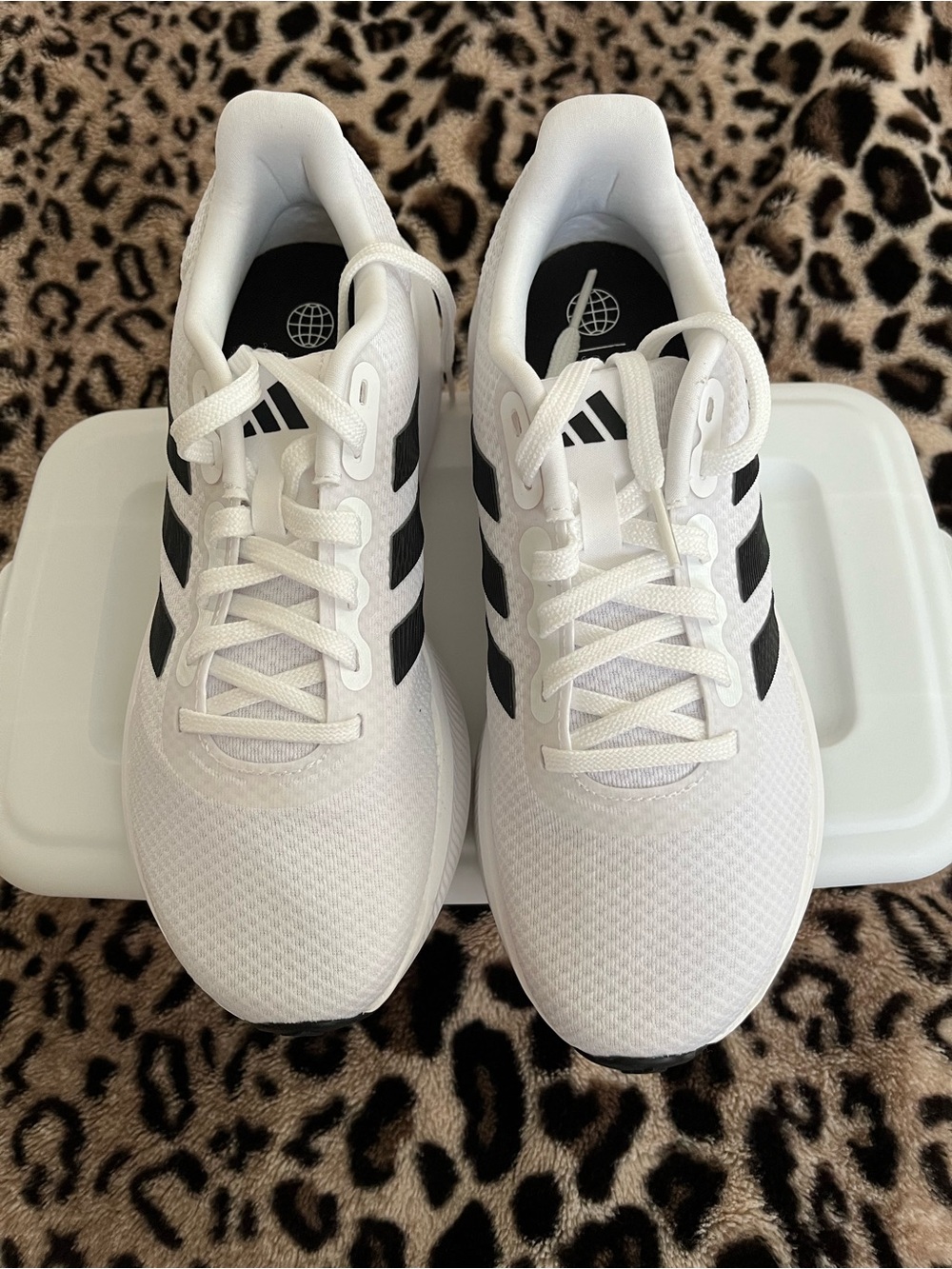 New without box/tags. Women Adidas White Athletic Running Shoes with Black Strip - Picture 8 of 10